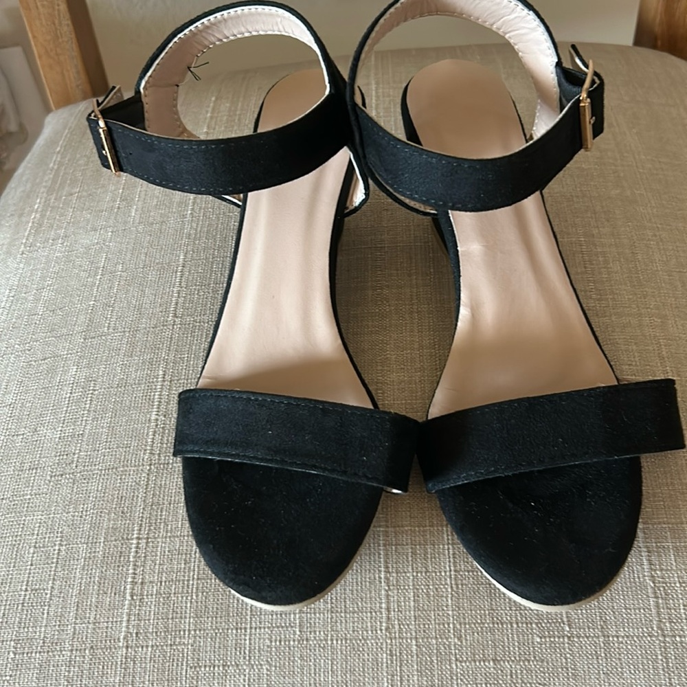 Black suede wedge size 6.5